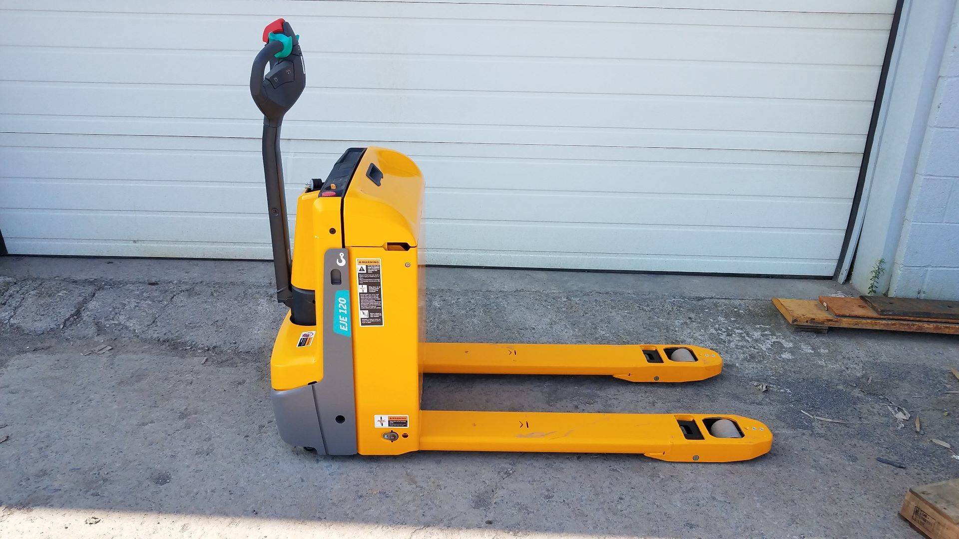 2020 Electric Jungheinrich EJE120 Electric Walkie Pallet Jack