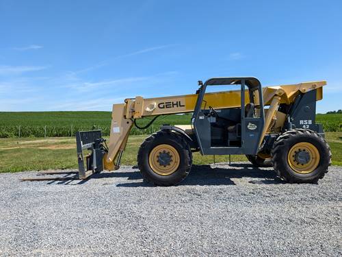 For Rent 8000 lbs - 42' lift -  Diesel