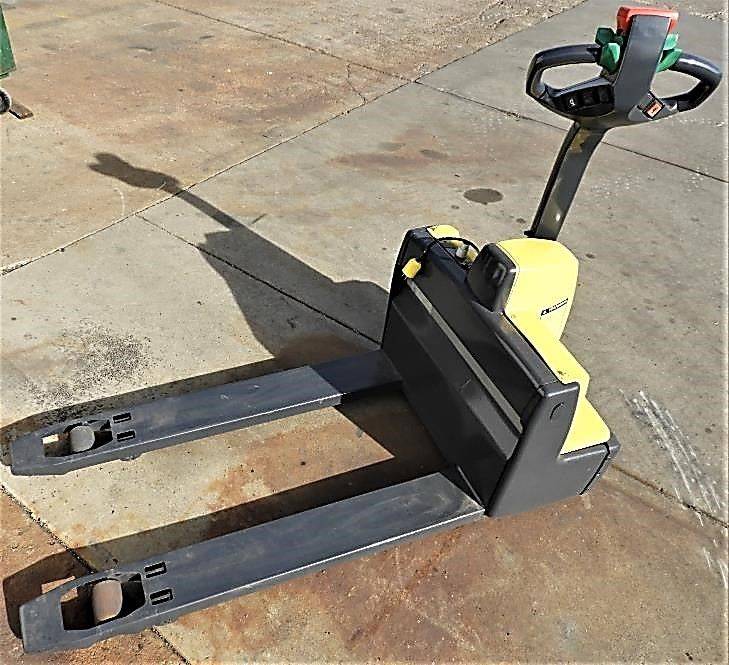 2000 Electric Jungheinrich EMEAC1226 Electric Walkie Pallet Jack