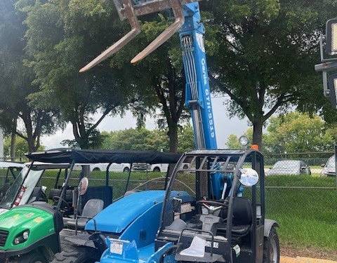 For Rent 5500 lbs - 19' lift -  Diesel
