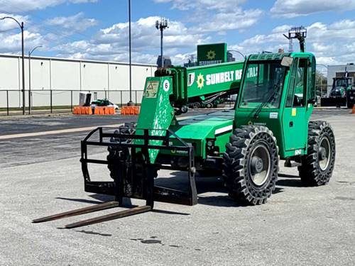 For Rent 6000 lbs - 42' lift -  Diesel
