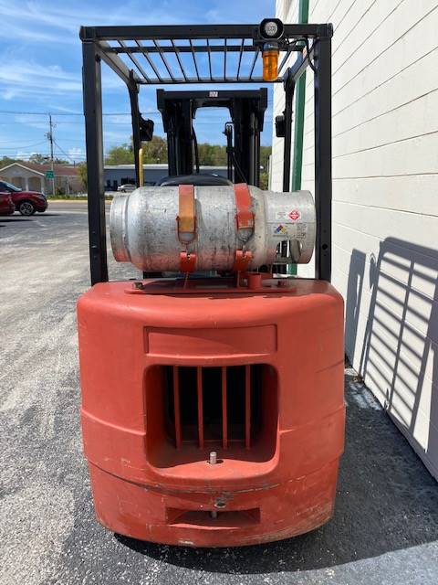 1998 LP Gas Daewoo GC30S-3 Cushion Tire 4 Wheel Sit Down (Indoor Warehouse)