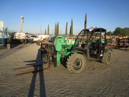 For Rent 5500 lbs - 19' lift -  Diesel