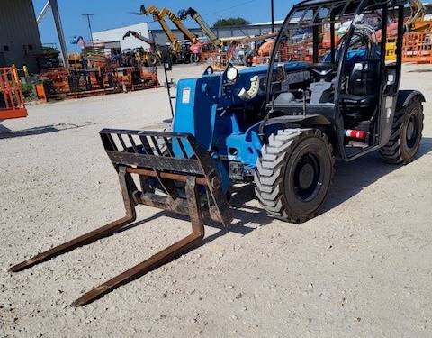 For Rent 5500 lbs - 19' lift -  Diesel