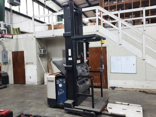 For Rent 3000 lbs - 312" lift -  Electric - Indoor Warehouse