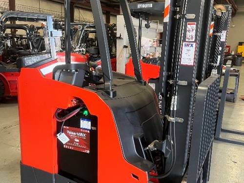 For Rent 3300 lbs - 189.4" lift -  Electric - Indoor Warehouse