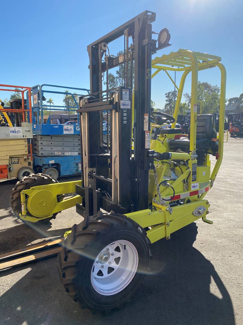 2020 LP Gas Donkey M13G5K Truck Mounted Forklift (Sod Loaders)