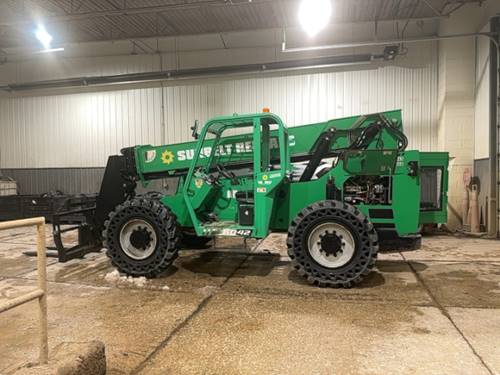 For Rent 6000 lbs - 42' lift -  Diesel