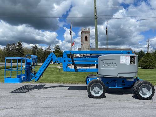 For Rent 45' lift - Gas/Propane -  Articulated Boom