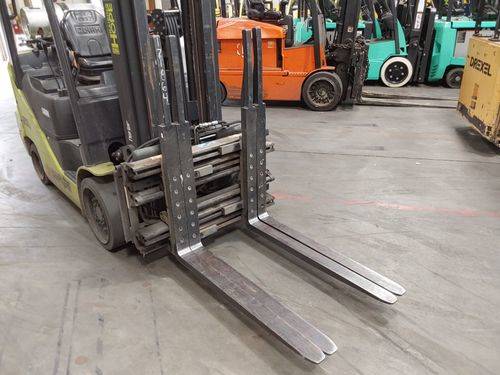 For Rent  Multi Pallet Handlers - Class III