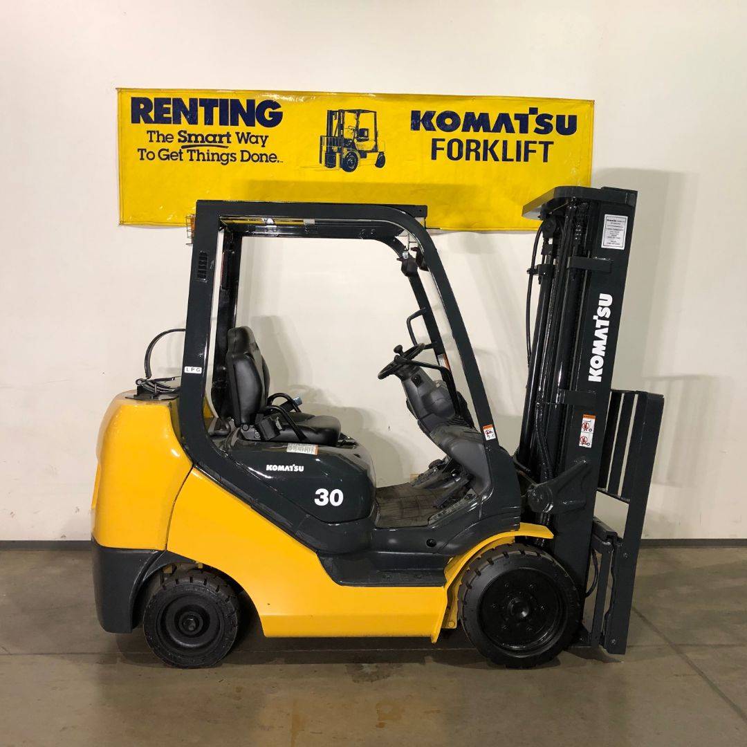 2015 LP Gas Komatsu FG30SHT16 Pneumatic Tire 4 Wheel Sit Down