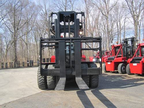 For Rent 65000 lbs - 226" lift -  Diesel - Indoor/Outdoor Pneumatic Tires