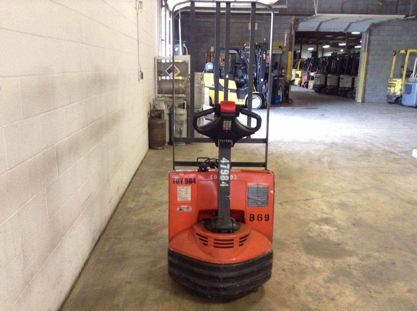 Electric Toyota 7HBW23 Electric Walkie Pallet Jack