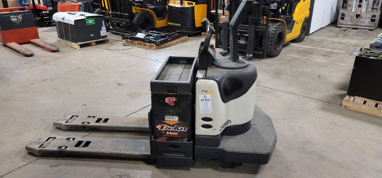 2013 Electric Crown PE450060 Electric Walkie/Rider Pallet Jack