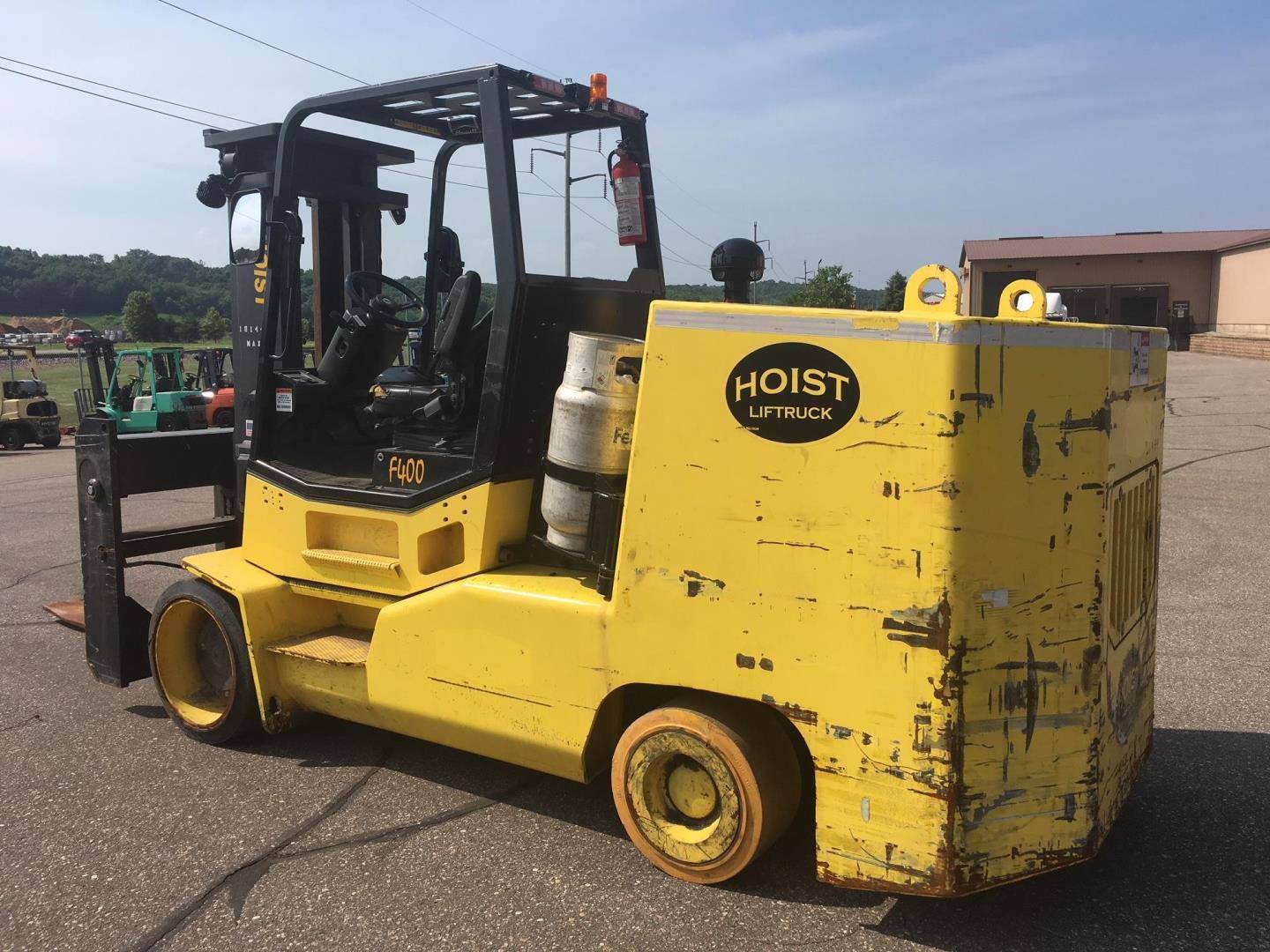 2013 LP Gas Hoist Liftruck F400 Cushion Tire 4 Wheel Sit Down (Indoor