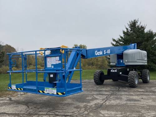 For Rent 45' lift -  Diesel - Outdoor Rough Terrain