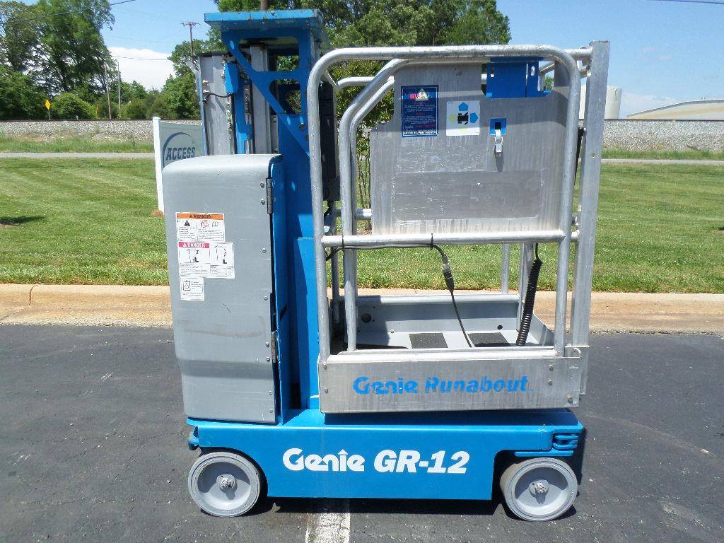 2012 Electric Genie GR12 Aerial Work Platform