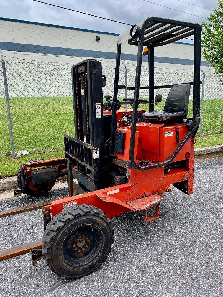 2001 Diesel Moffett M5000 Truck Mounted Forklift (Sod Loaders)