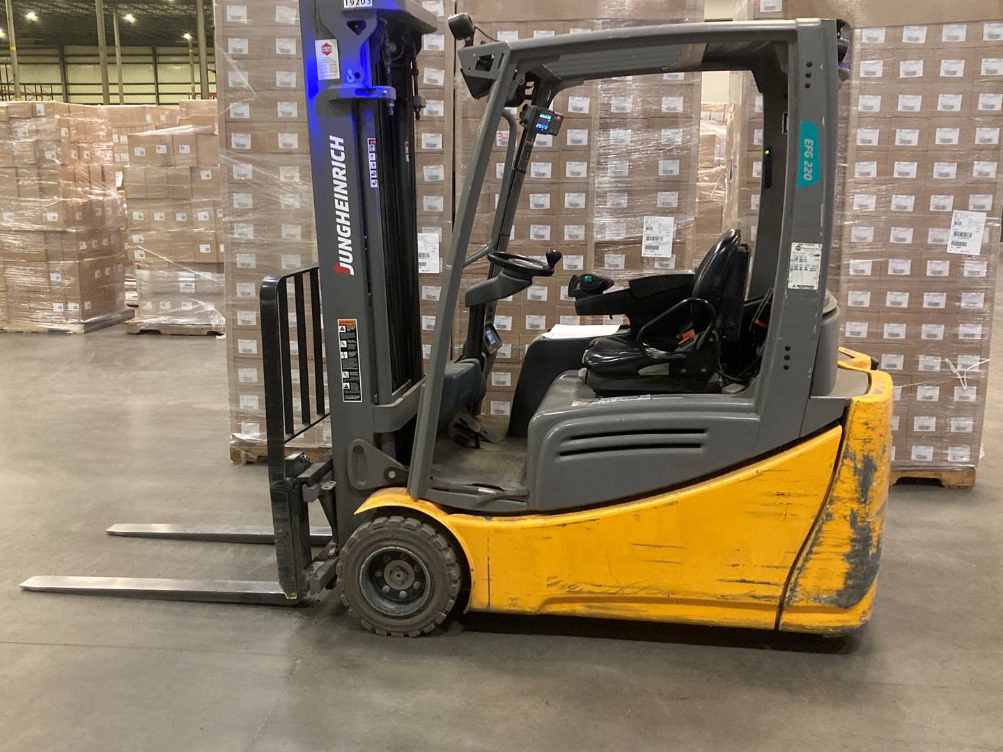 Overhead Cable Racking 8,915 Used Electric Forklifts for Sale