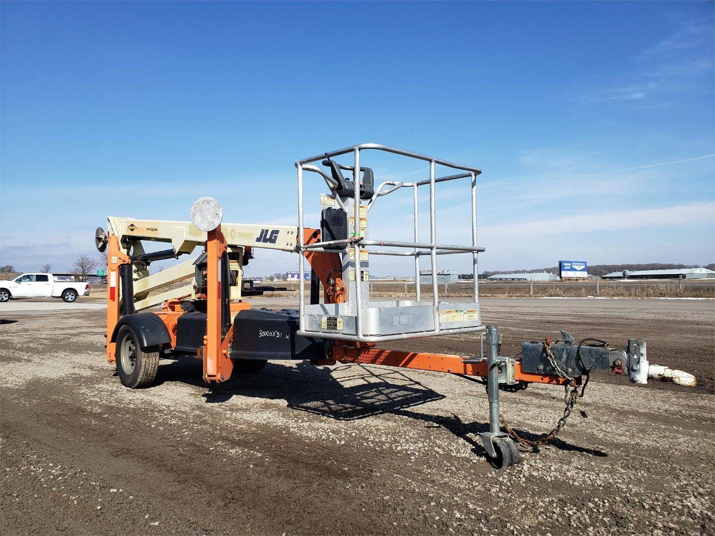 2013 Electric JLG T350 Trailer Mounted