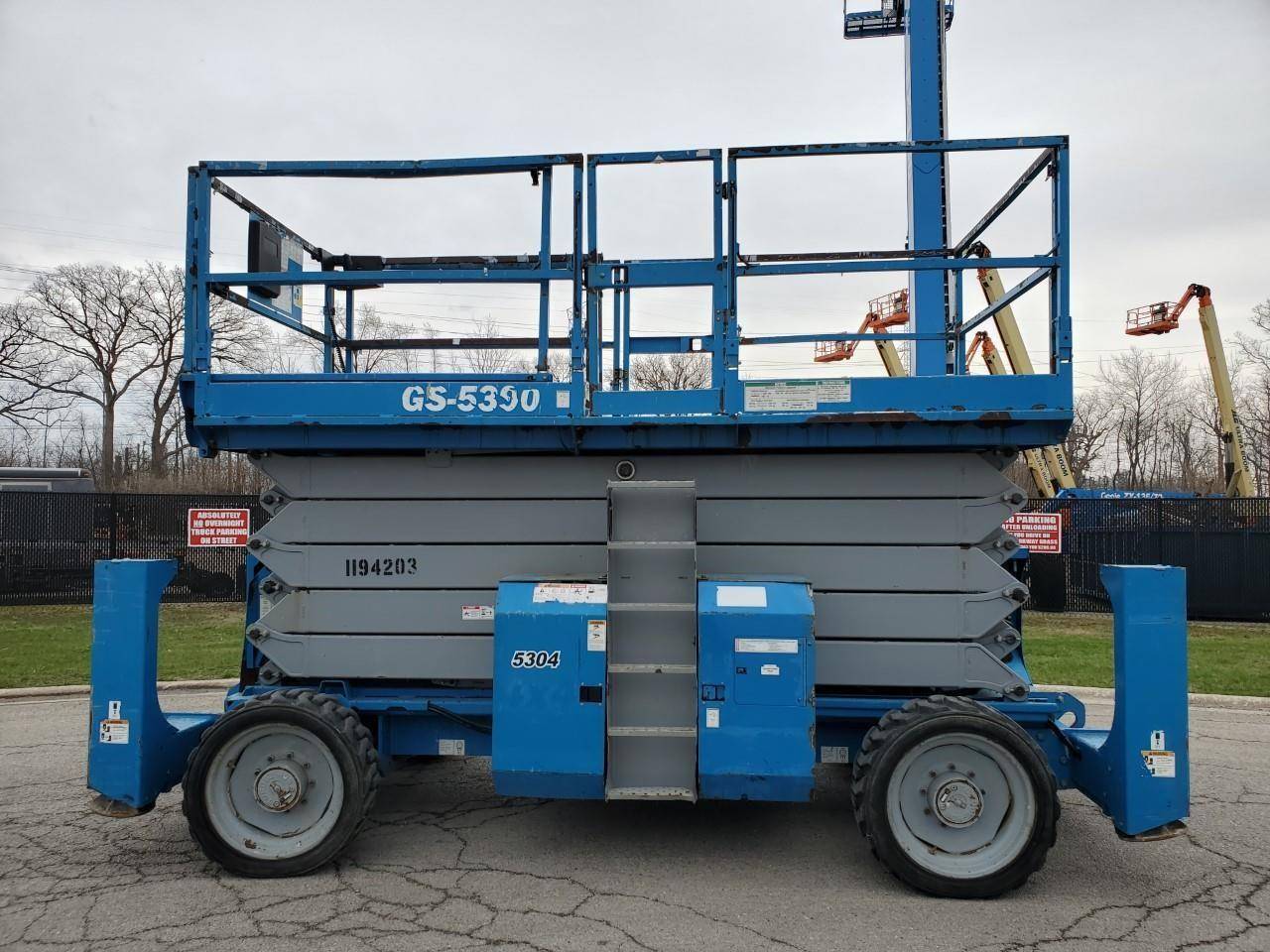 2011 Genie GS5390RT Rough Terrain