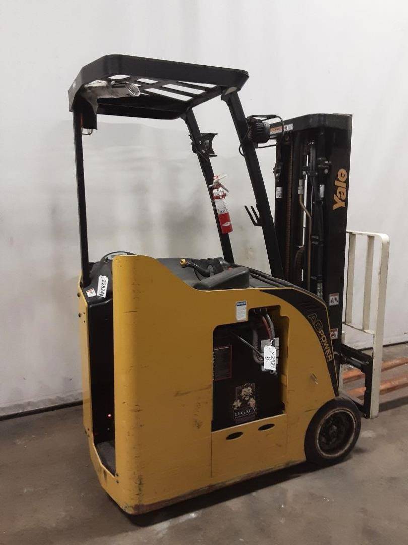 2017 Electric Yale ESC035AD Electric Stand Up End Control (Docker)