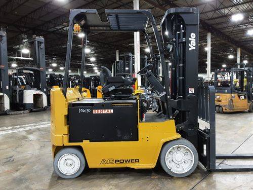 For Rent 8000 lbs - 2067" lift -  Electric - Indoor Warehouse