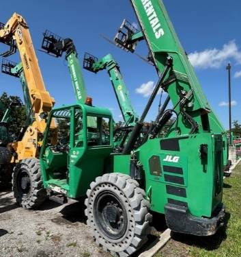 For Rent 6000 lbs - 42' lift -  Diesel