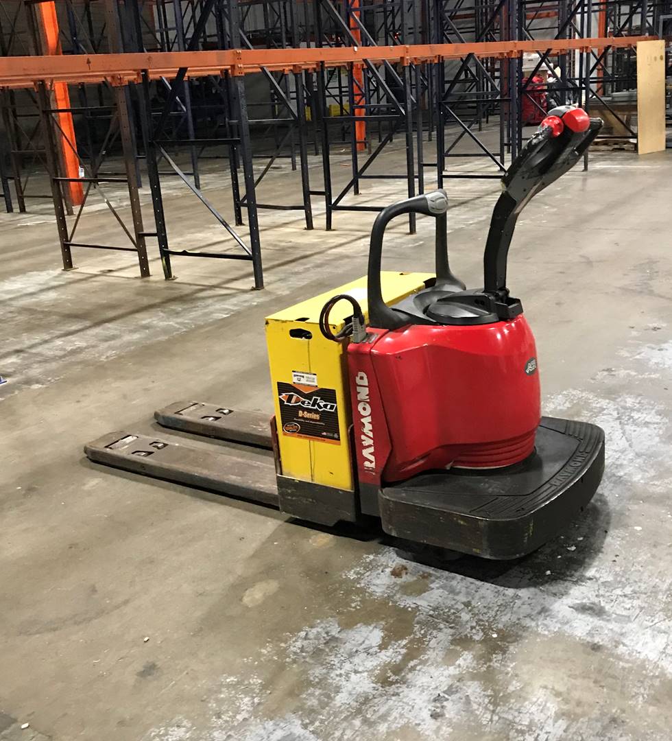 2012 Electric Raymond 8400 Electric Walkie/Rider Pallet Jack