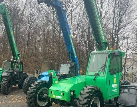 For Rent 6000 lbs - 42' lift -  Diesel