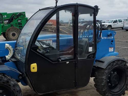For Rent 5500 lbs - 19' lift -  Diesel