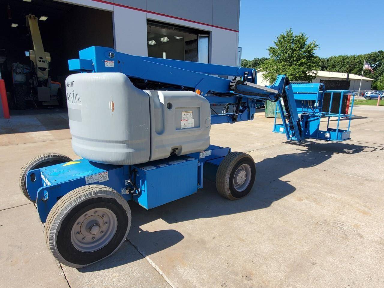 2011 Electric Genie Z45/25JDC Articulated Boom