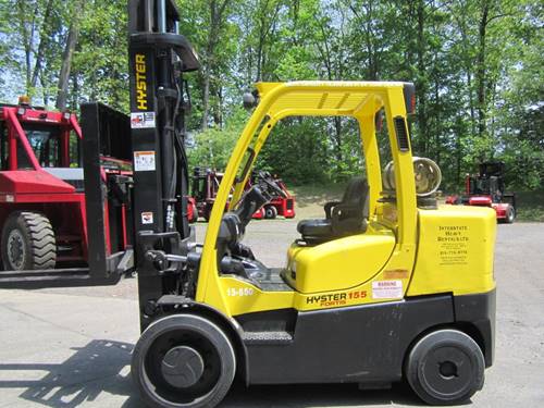 For Rent 15000 lbs - 183" lift - Gas/Propane - Indoor Warehouse