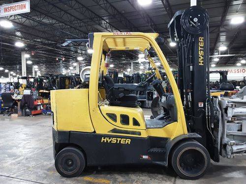For Rent 12000 lbs - 208" lift - Gas/Propane - Indoor Warehouse