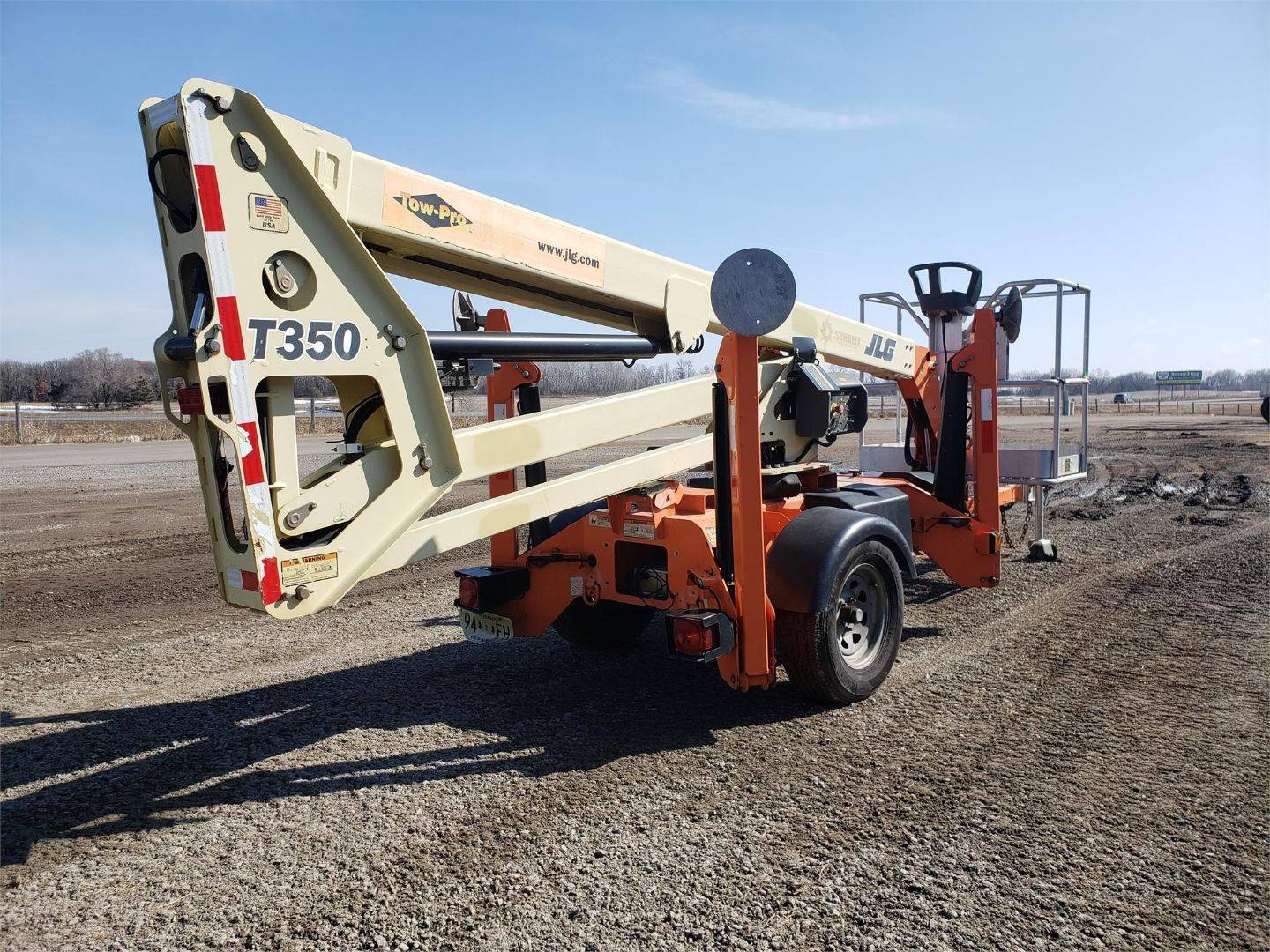 2013 Electric JLG T350 Trailer Mounted