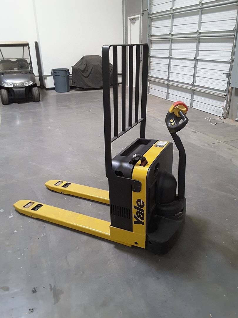 2015 Electric Yale MPB040 Electric Walkie/Rider Pallet Jack