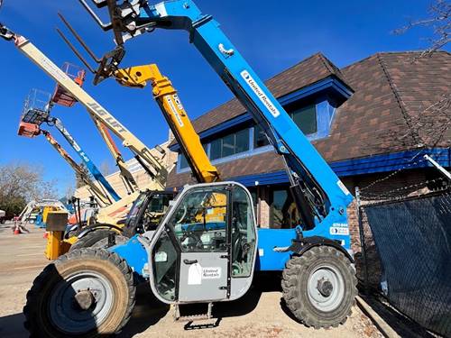 For Rent 8000 lbs - 44' lift -  Diesel