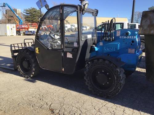 For Rent 5500 lbs - 19' lift -  Diesel