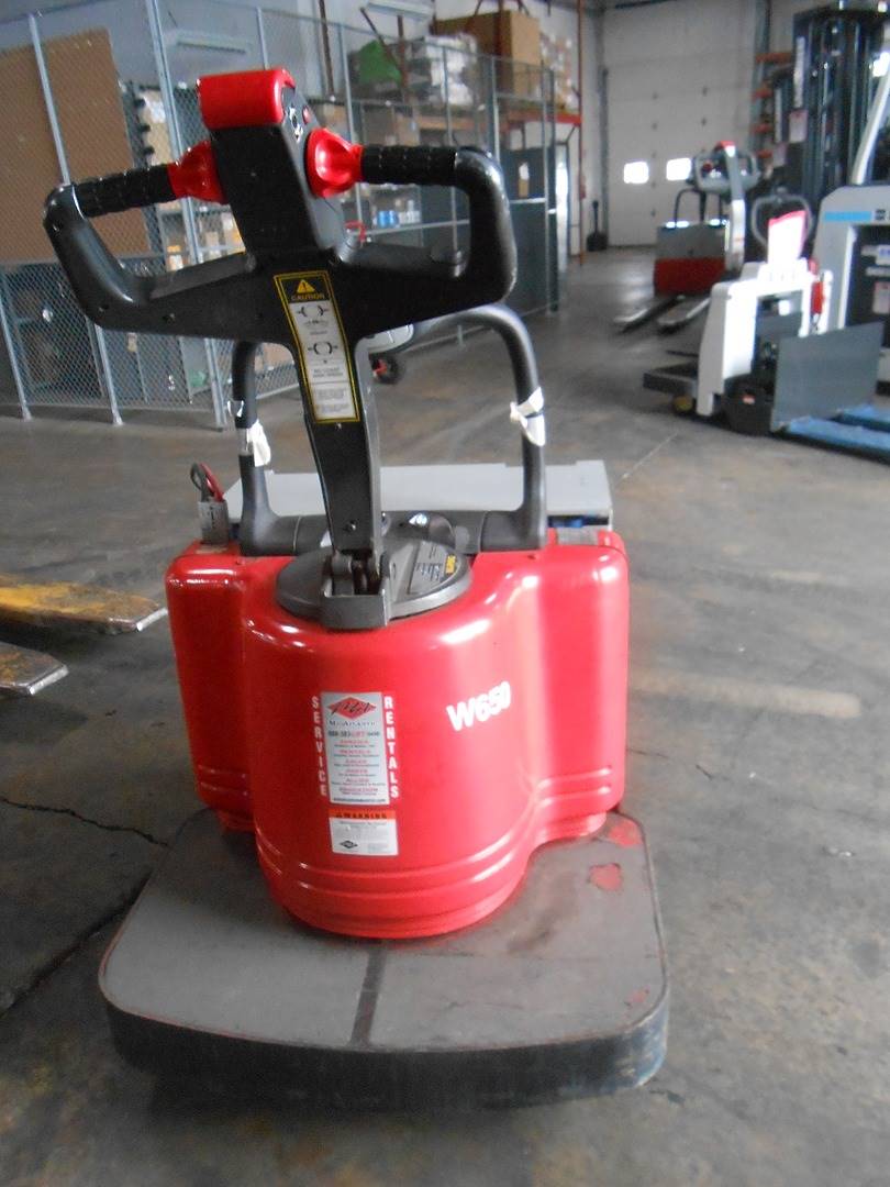 2004 Electric Raymond 112TMFRE80L Electric Walkie/Rider Pallet Jack