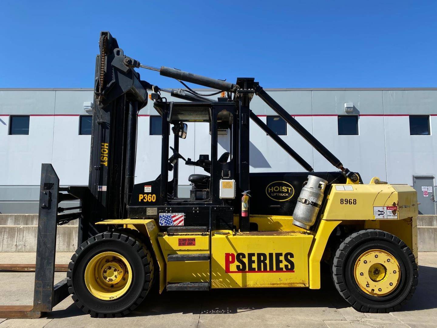 2013 LP Gas Hoist Liftruck P360 Pneumatic Tire 4 Wheel Sit Down