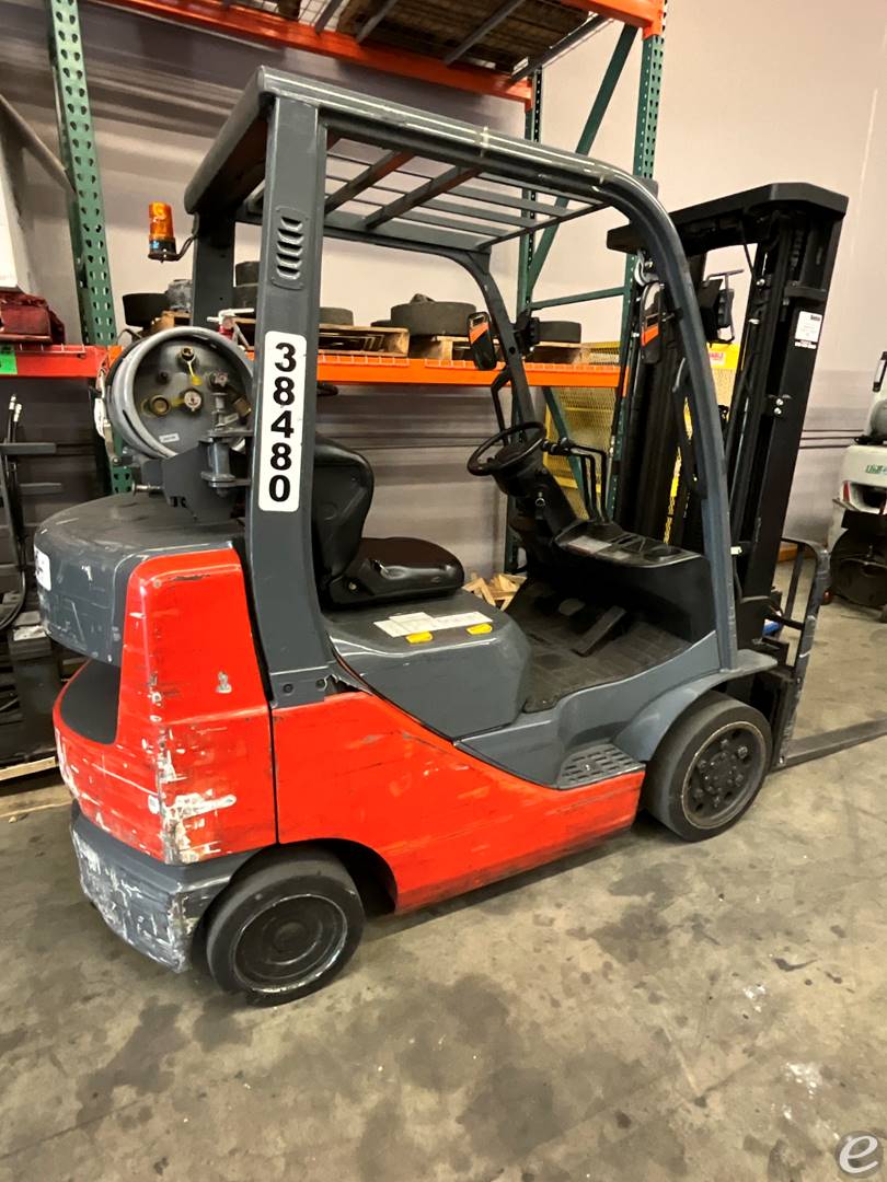 2012 Toyota 8FGCU25 LP Gas Forklift...