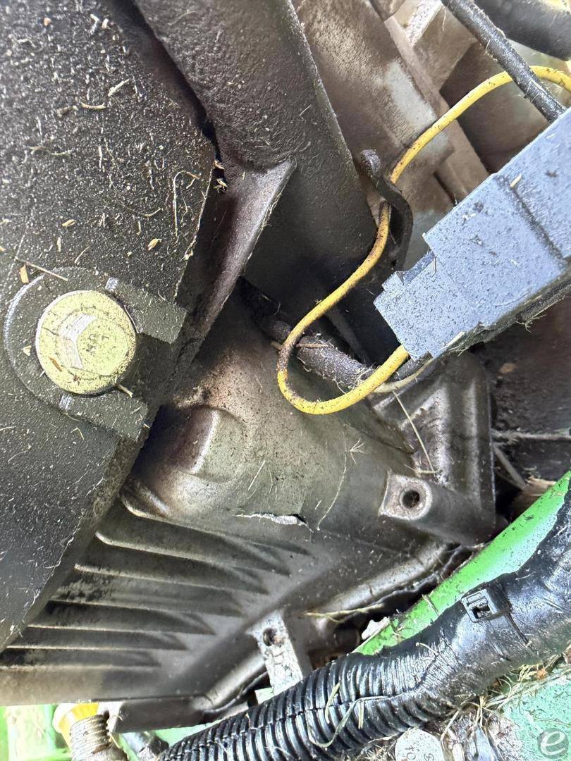 2019 John Deere Z735E