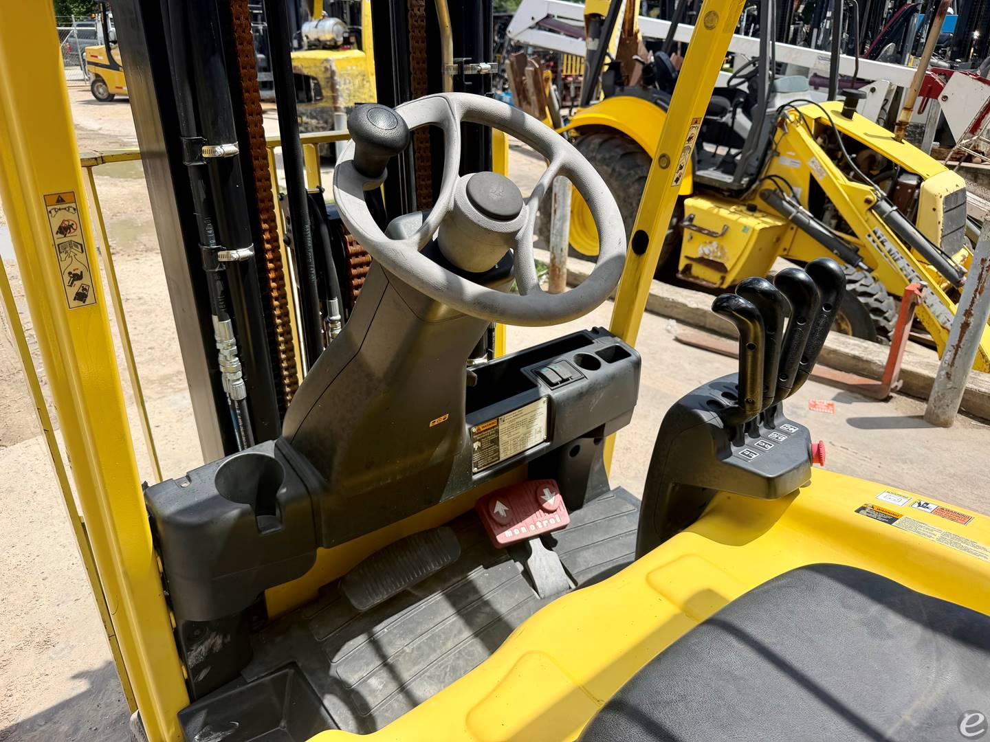 2017 Hyster J35XNT