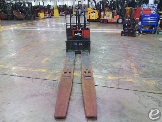 2018 Raymond 8410 Electric Forklift - 123Forklift