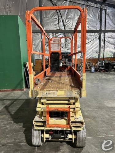 2001 JLG 2032E2