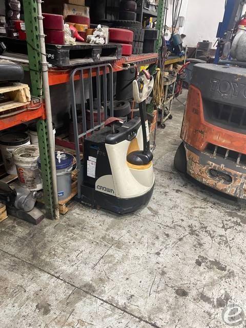 2015 Crown WP3045-45 Electric Forkl...