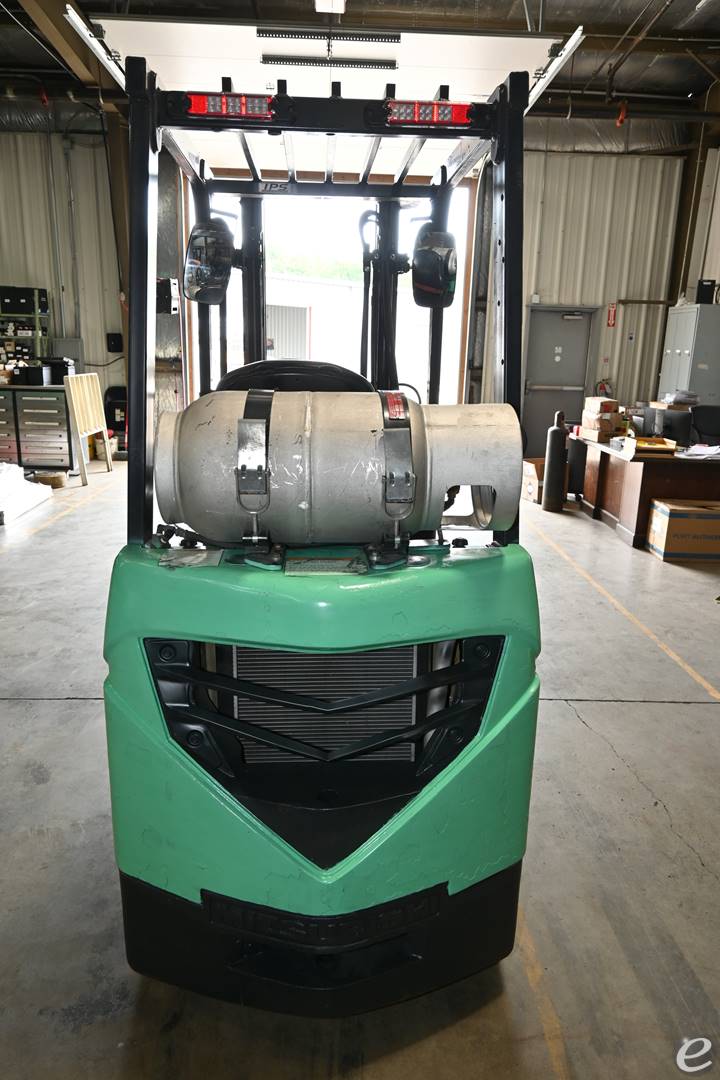 2018 Mitsubishi FGC15N