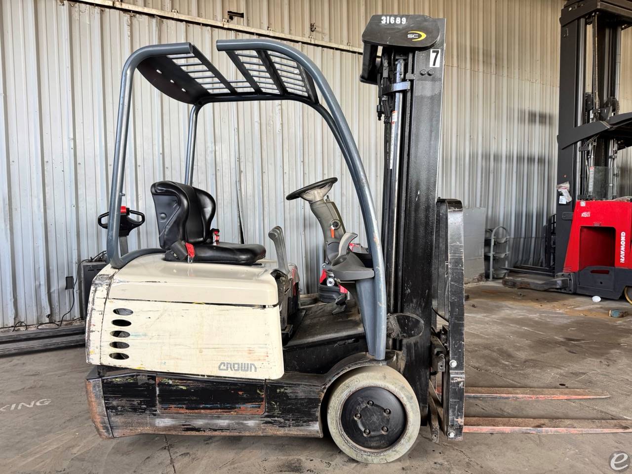 2000 Crown SC4020-30