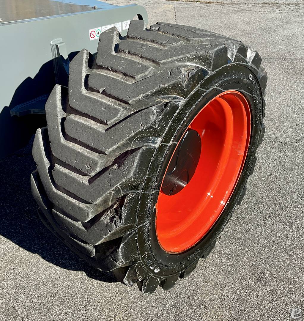 2016 Skyjack SJ86T