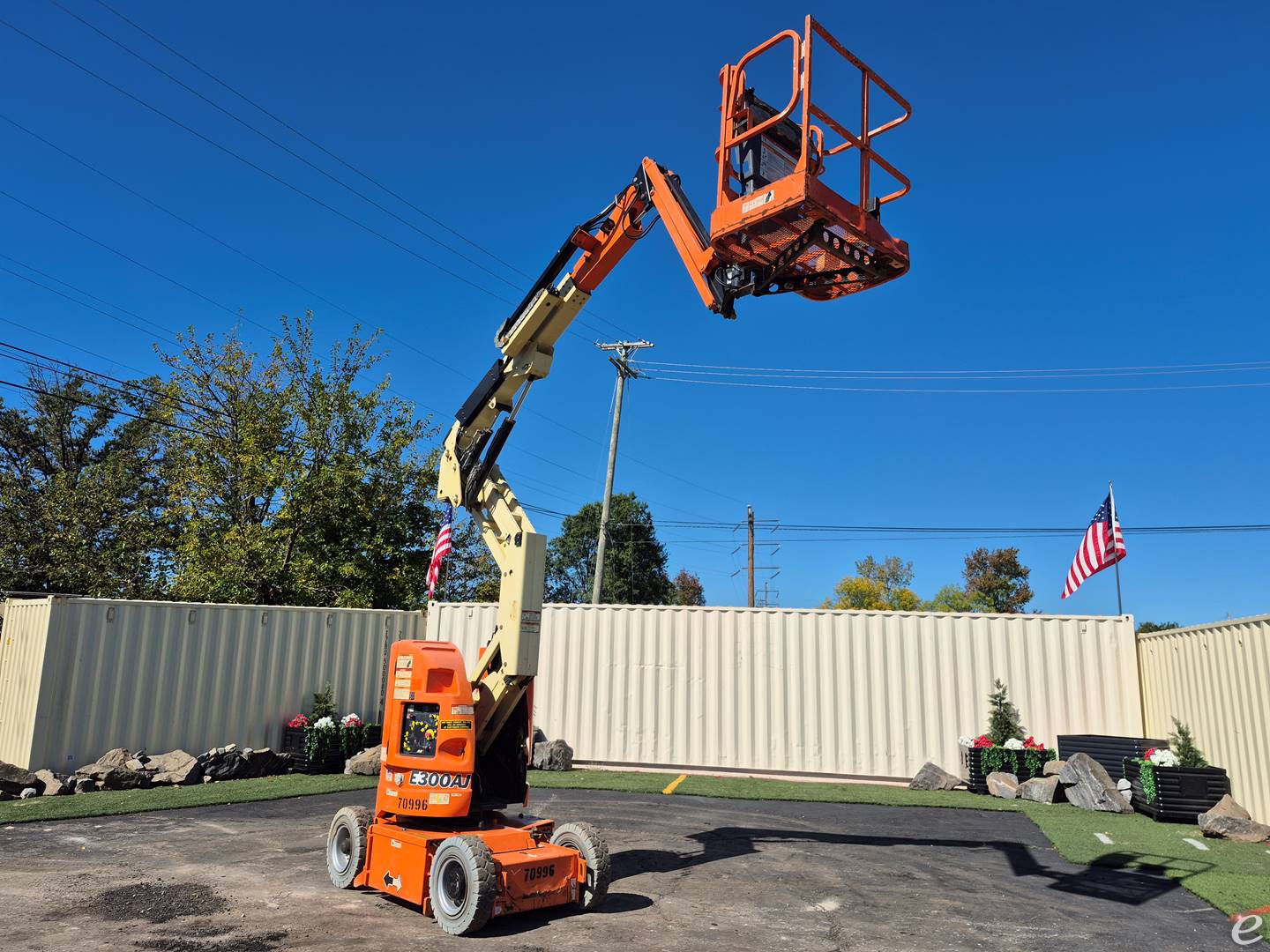 2013 JLG E300AJ